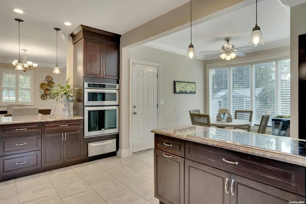 1 Arjay Lane Commack NY 11725