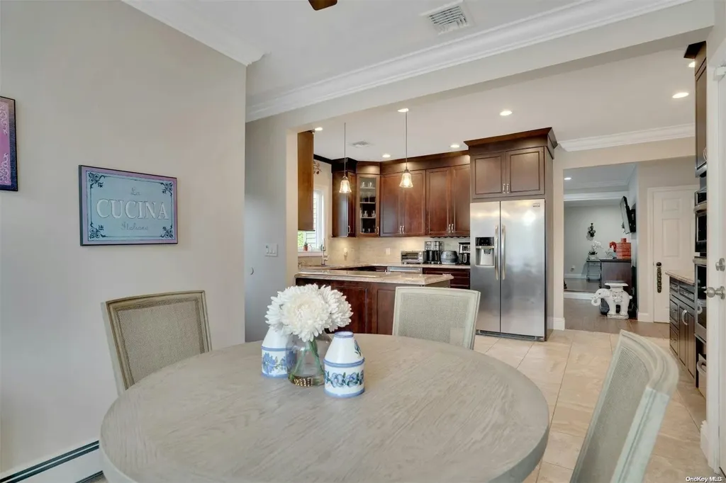 1 Arjay Lane Commack NY 11725