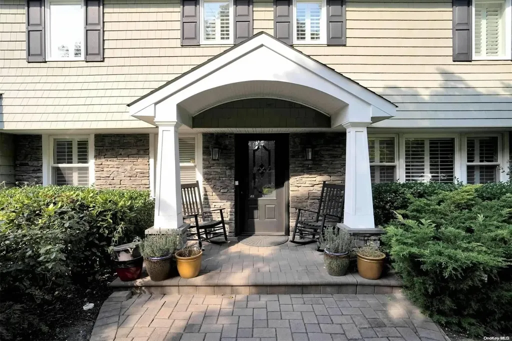 1 Arjay Lane Commack NY 11725