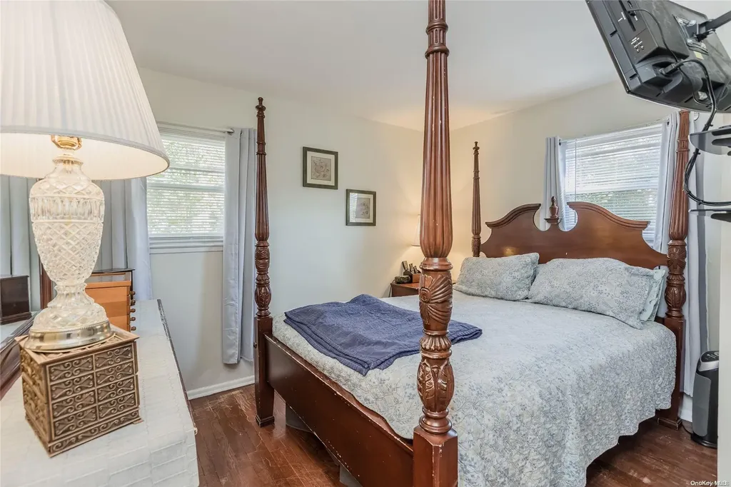 102 Monty Road Centereach NY 11720