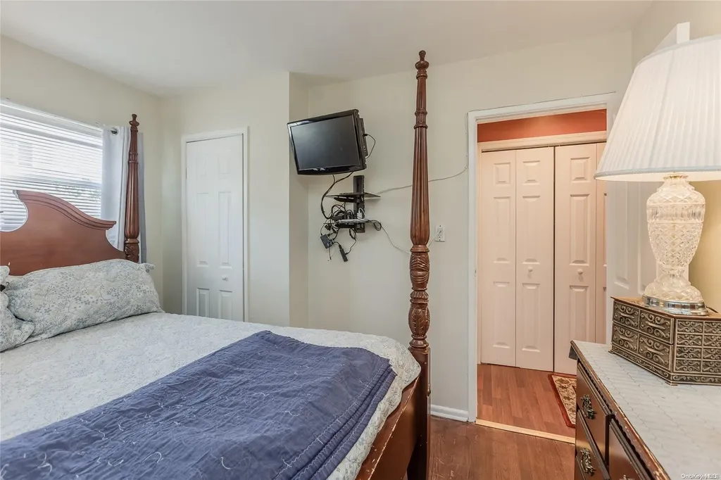102 Monty Road Centereach NY 11720