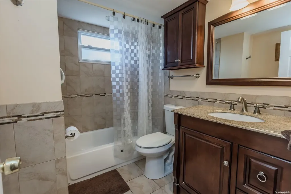 102 Monty Road Centereach NY 11720