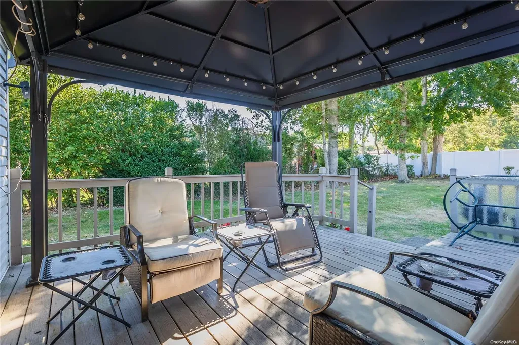 102 Monty Road Centereach NY 11720