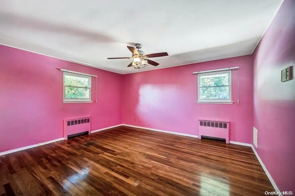 835 Pepperidge Road Westbury NY 11590