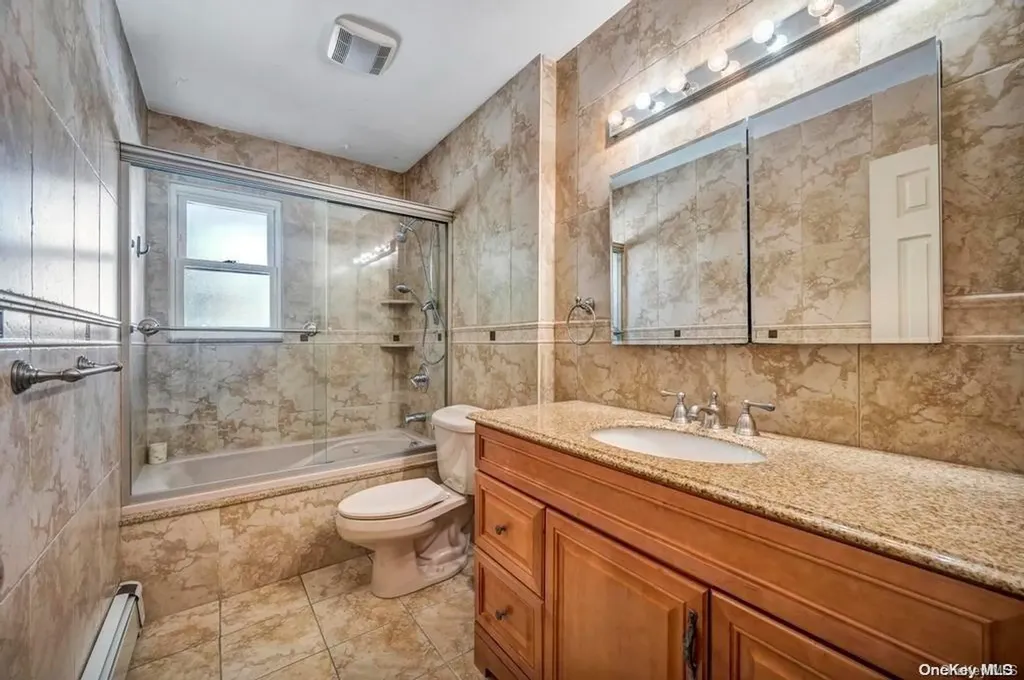 835 Pepperidge Road Westbury NY 11590