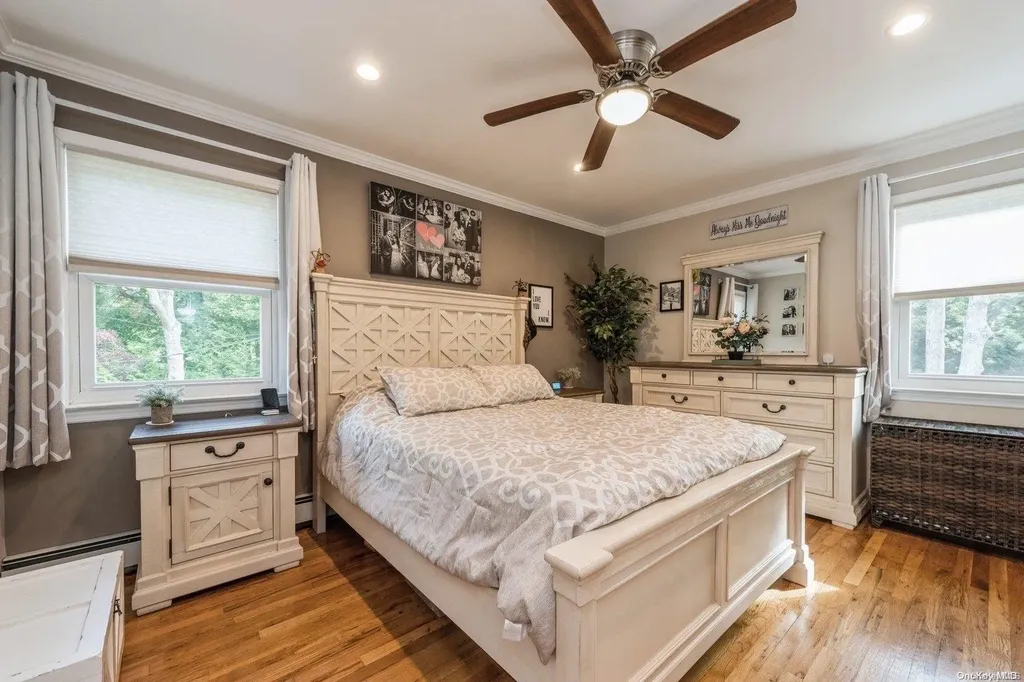 33 Ronde Drive Commack NY 11725