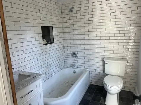 719 Wiggins Street Greenport NY 11944