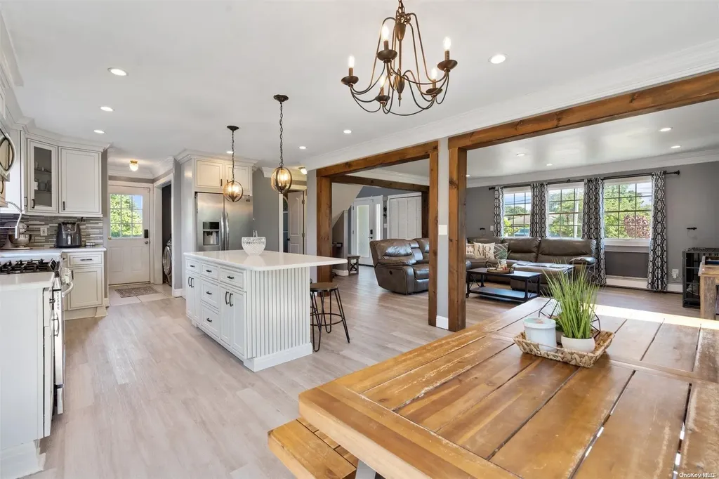 93 Saint George Drive Shirley NY 11967