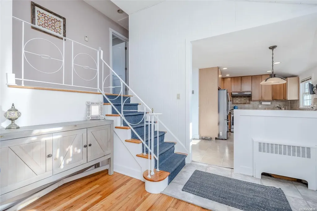 2305 Hynes Place Bellmore NY 11710