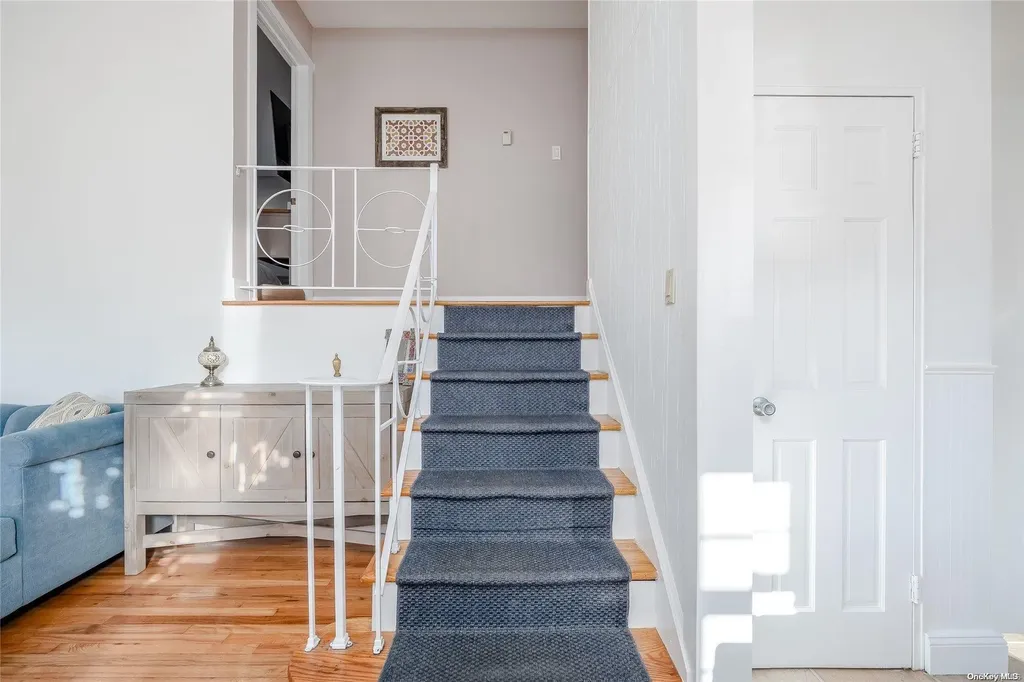 2305 Hynes Place Bellmore NY 11710