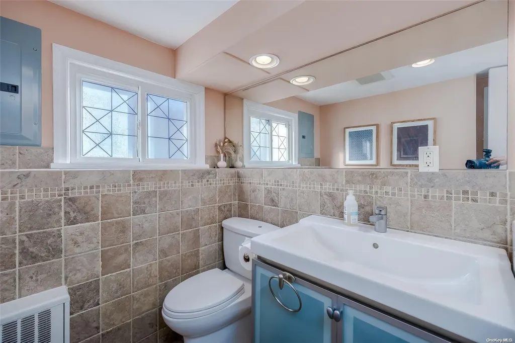 2305 Hynes Place Bellmore NY 11710