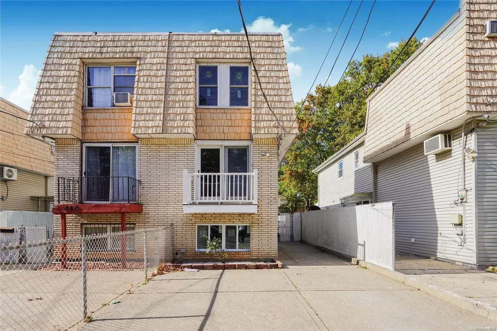 410 Willow Road W Staten Island NY 10314