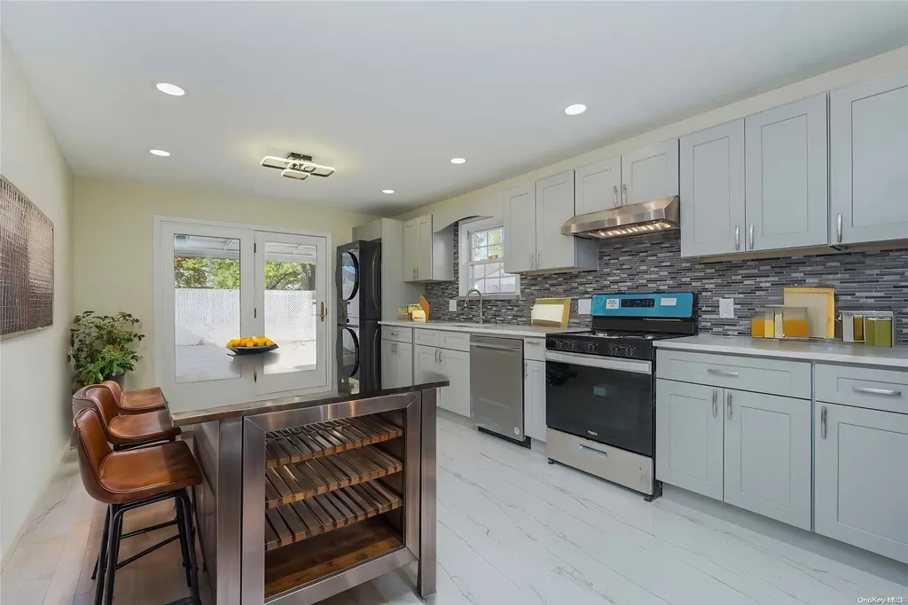 410 Willow Road W Staten Island NY 10314