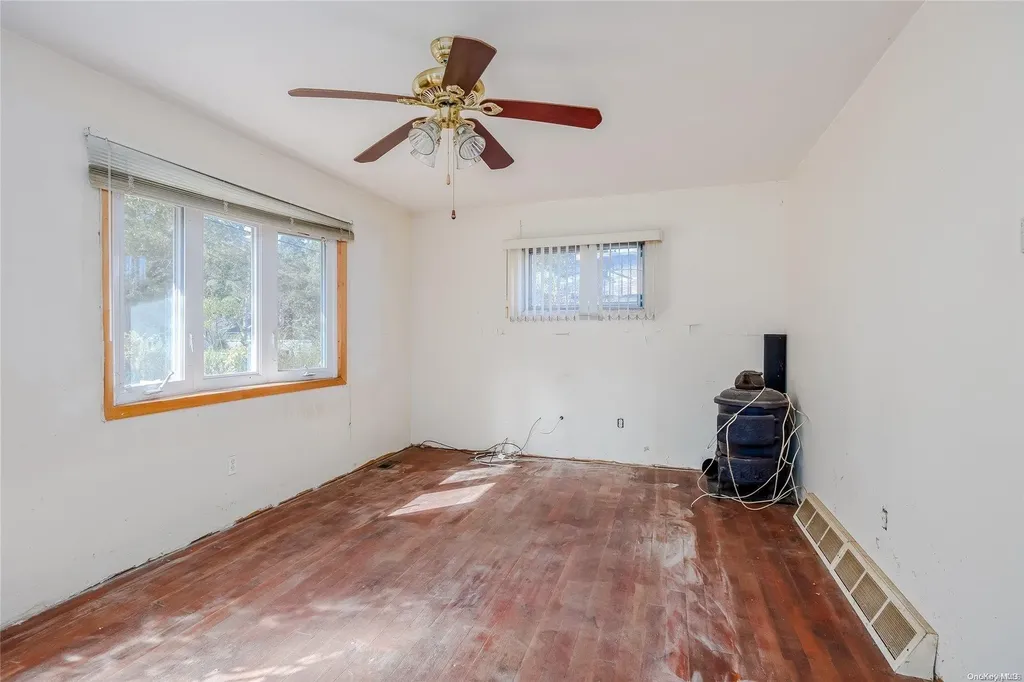 74 Sylvan Avenue Riverhead NY 11901