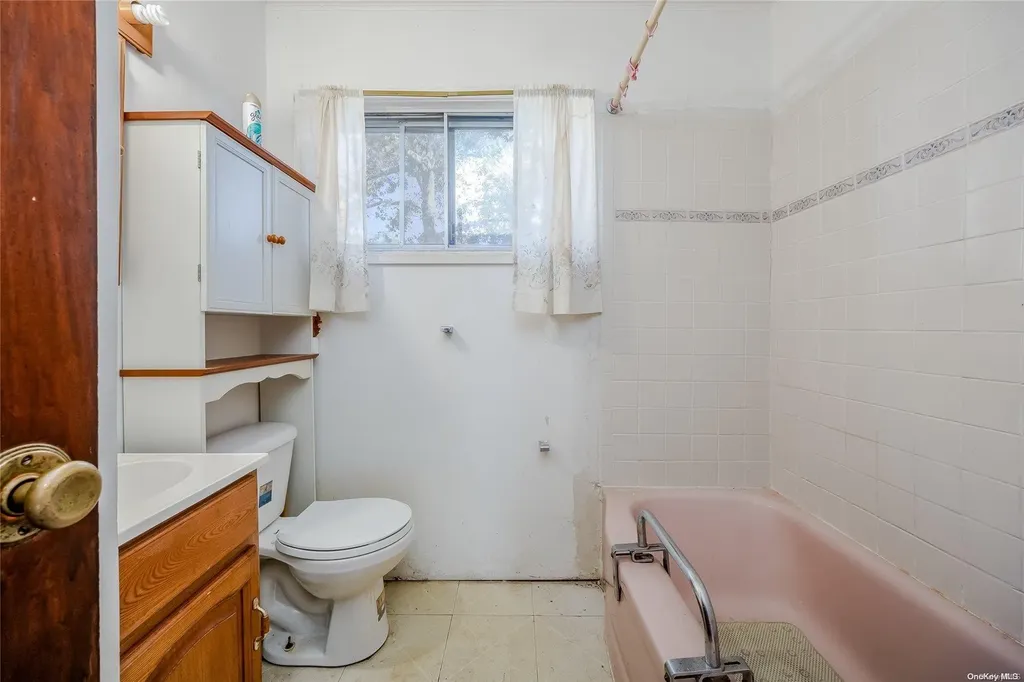 74 Sylvan Avenue Riverhead NY 11901