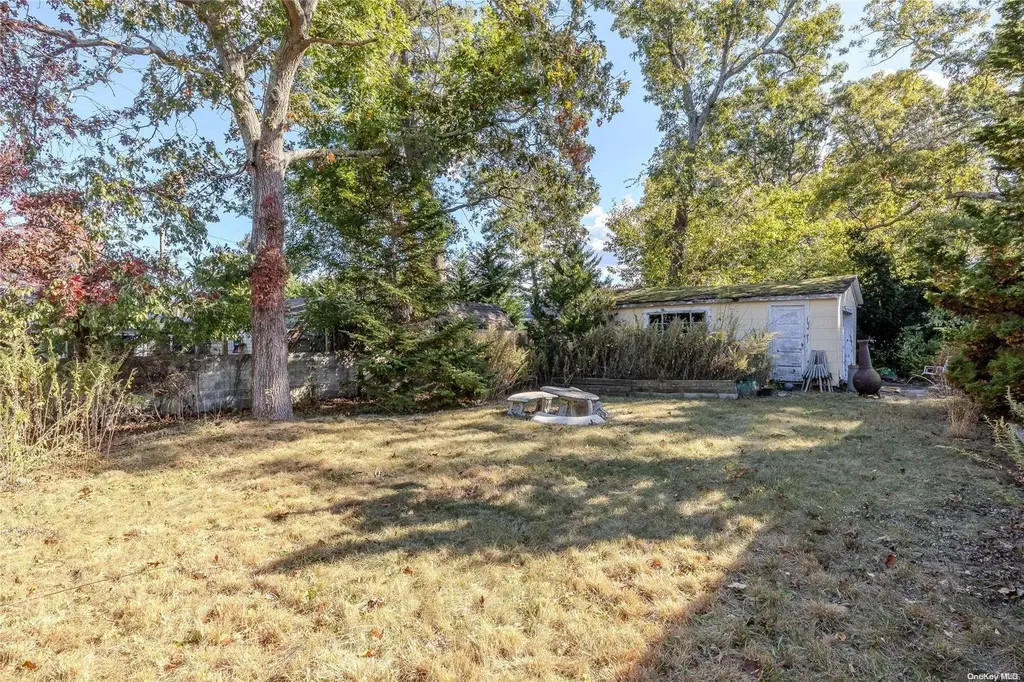 74 Sylvan Avenue Riverhead NY 11901
