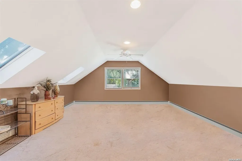 18 Poplar Drive Smithtown NY 11787