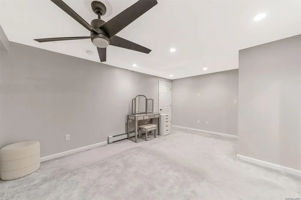 18 Poplar Drive Smithtown NY 11787