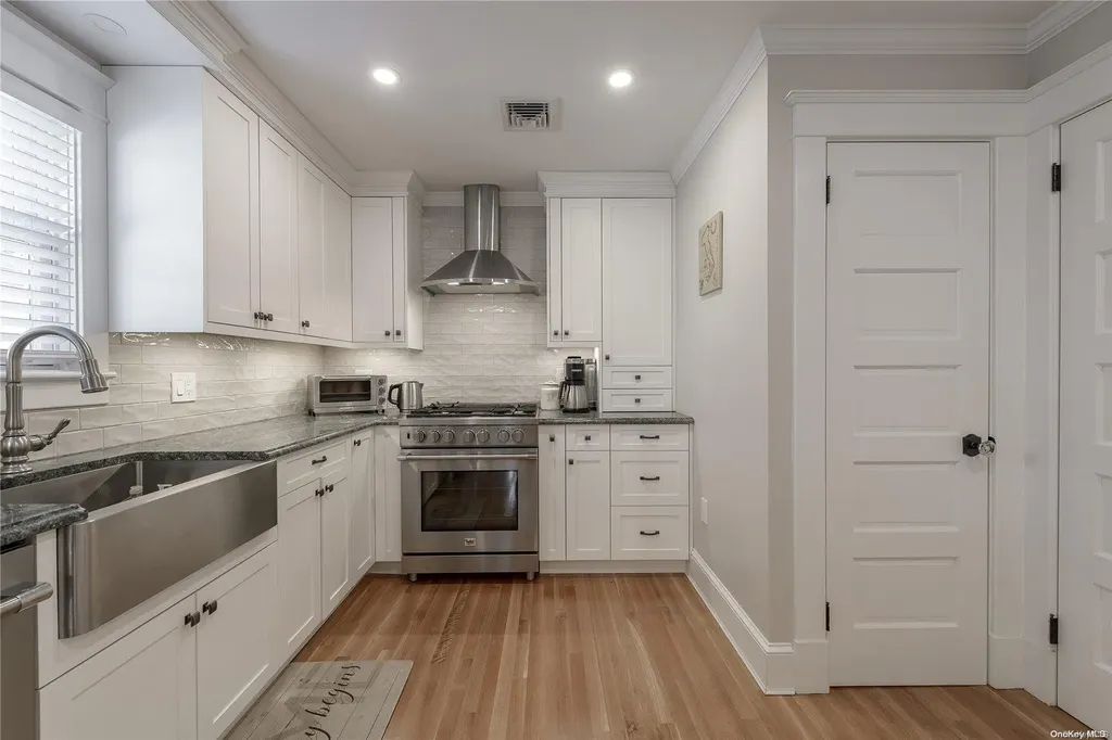 215 Castle Avenue Westbury NY 11590