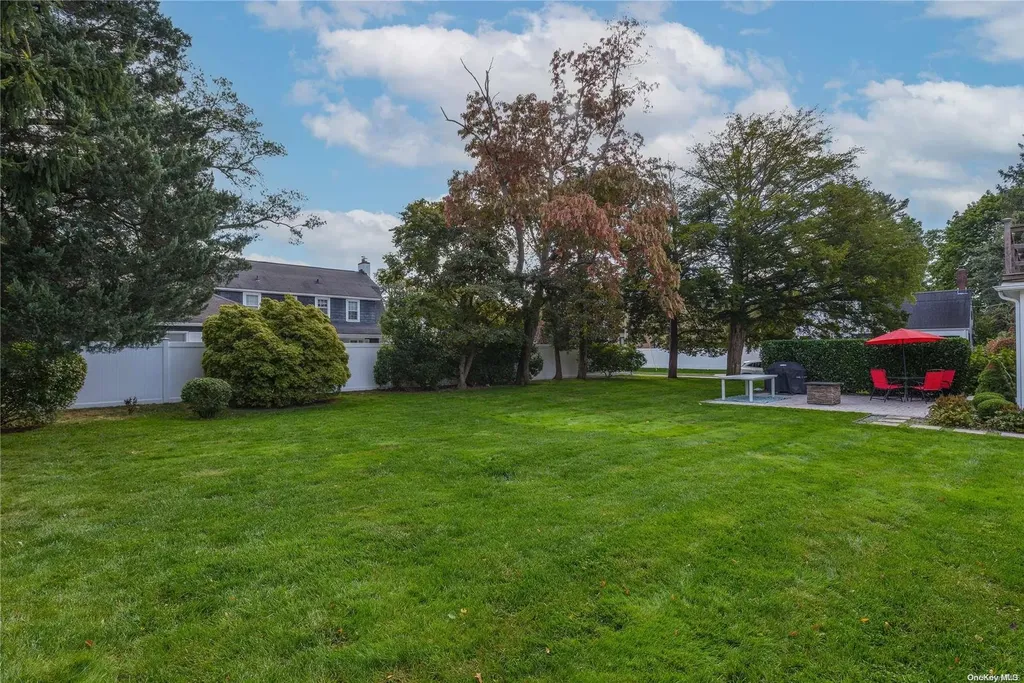 215 Castle Avenue Westbury NY 11590