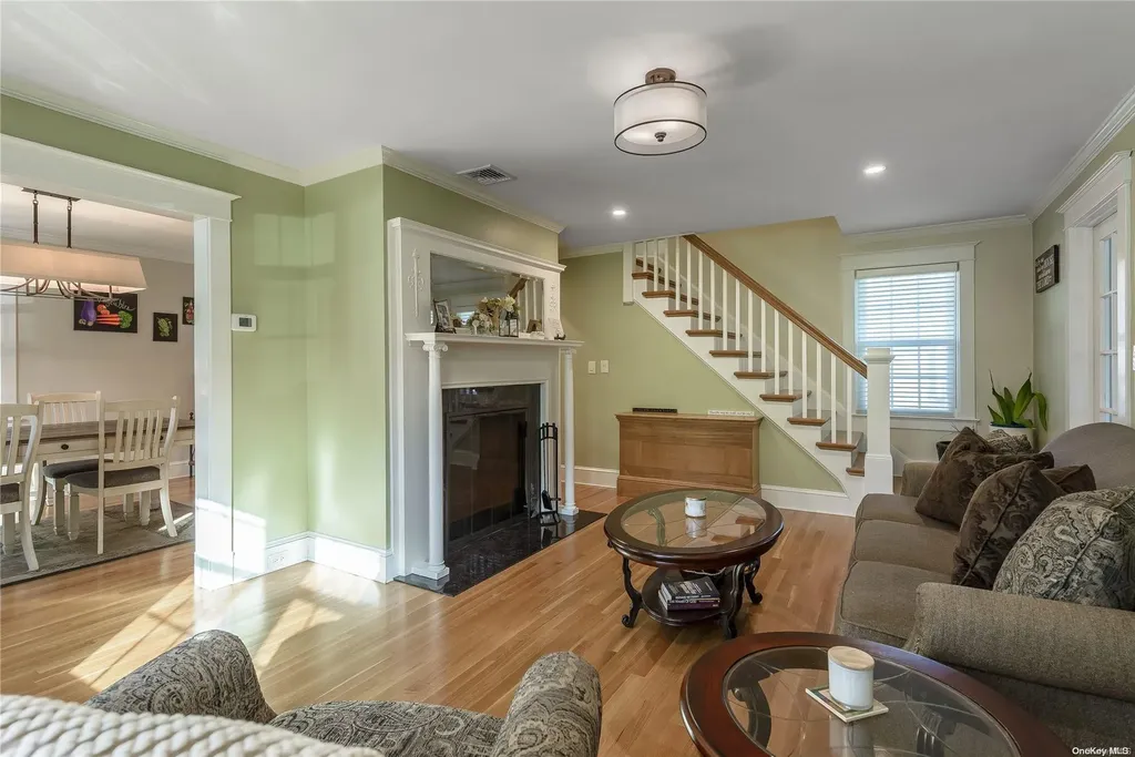 215 Castle Avenue Westbury NY 11590