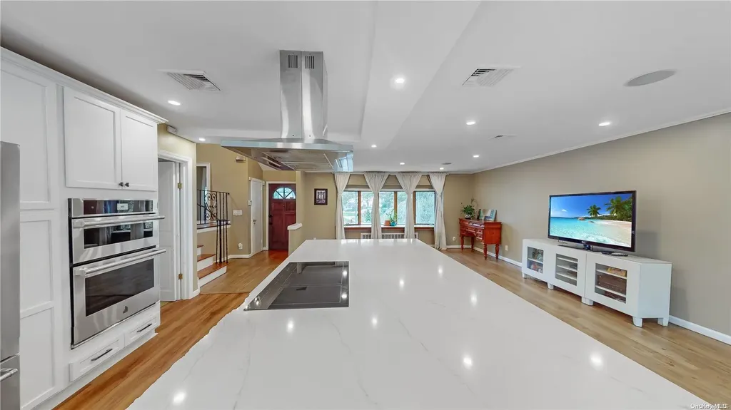 1116 Rosedale Road Valley Stream NY 11581
