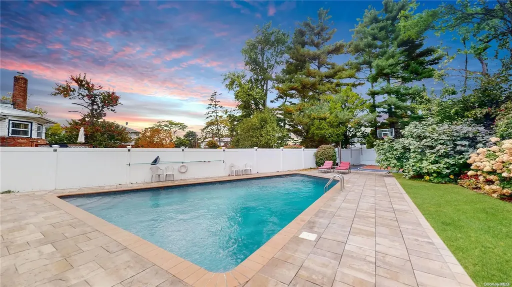 1116 Rosedale Road Valley Stream NY 11581