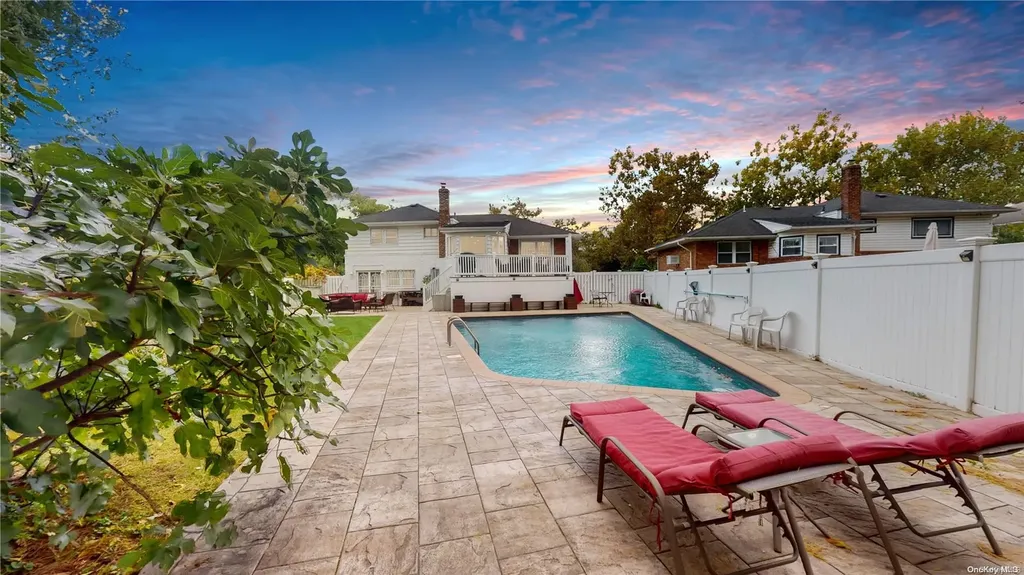 1116 Rosedale Road Valley Stream NY 11581