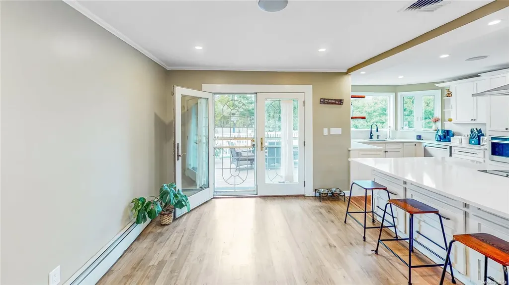 1116 Rosedale Road Valley Stream NY 11581