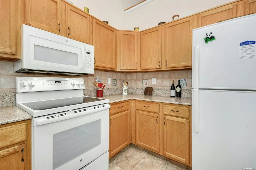 46 Pleasantview Drive Central Islip NY 11722
