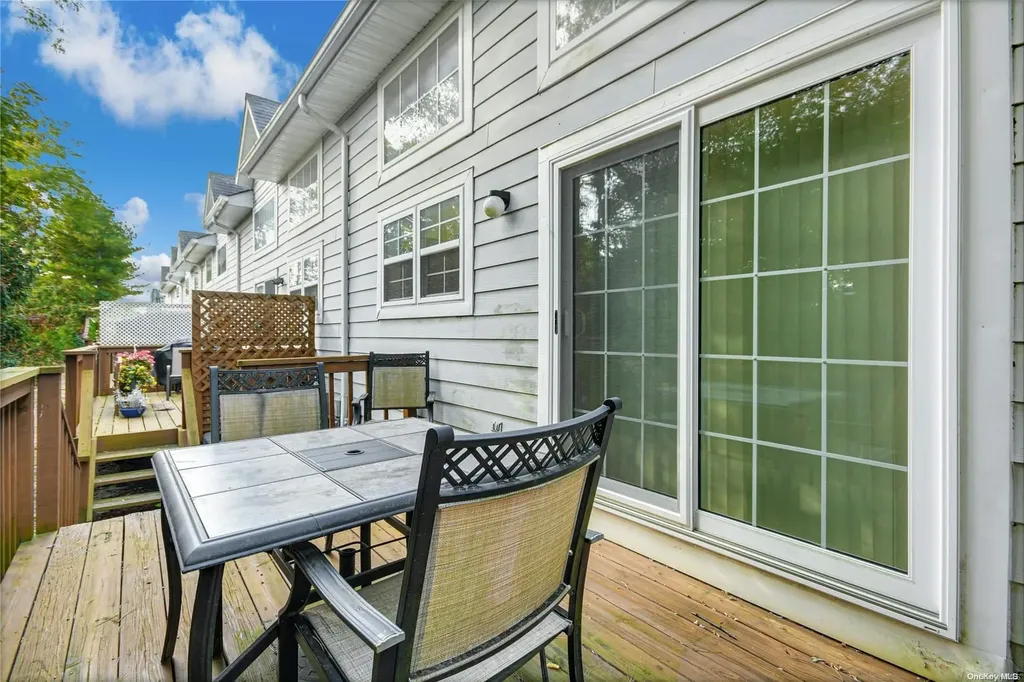 46 Pleasantview Drive Central Islip NY 11722