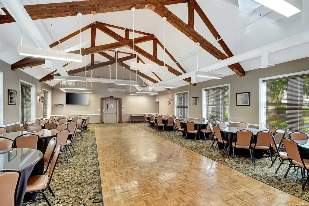 46 Pleasantview Drive Central Islip NY 11722