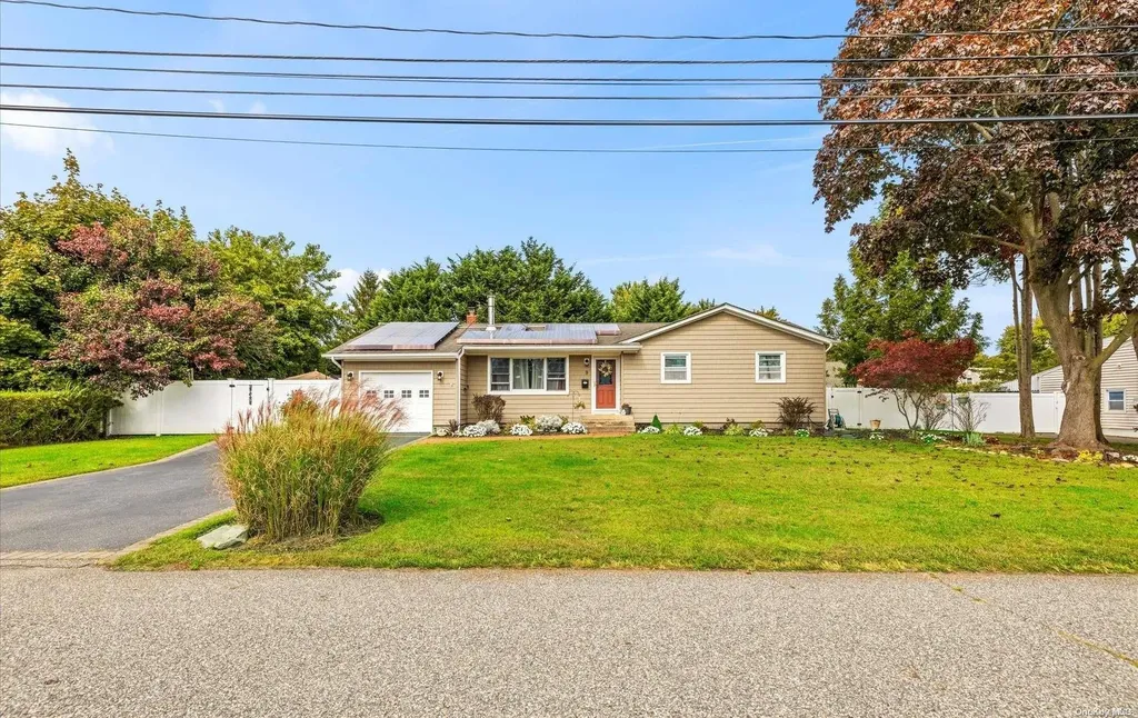 9 Richlee Street Blue Point NY 11715