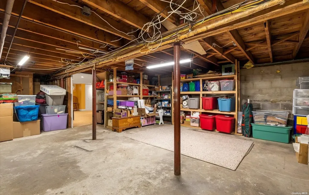 9 Richlee Street Blue Point NY 11715