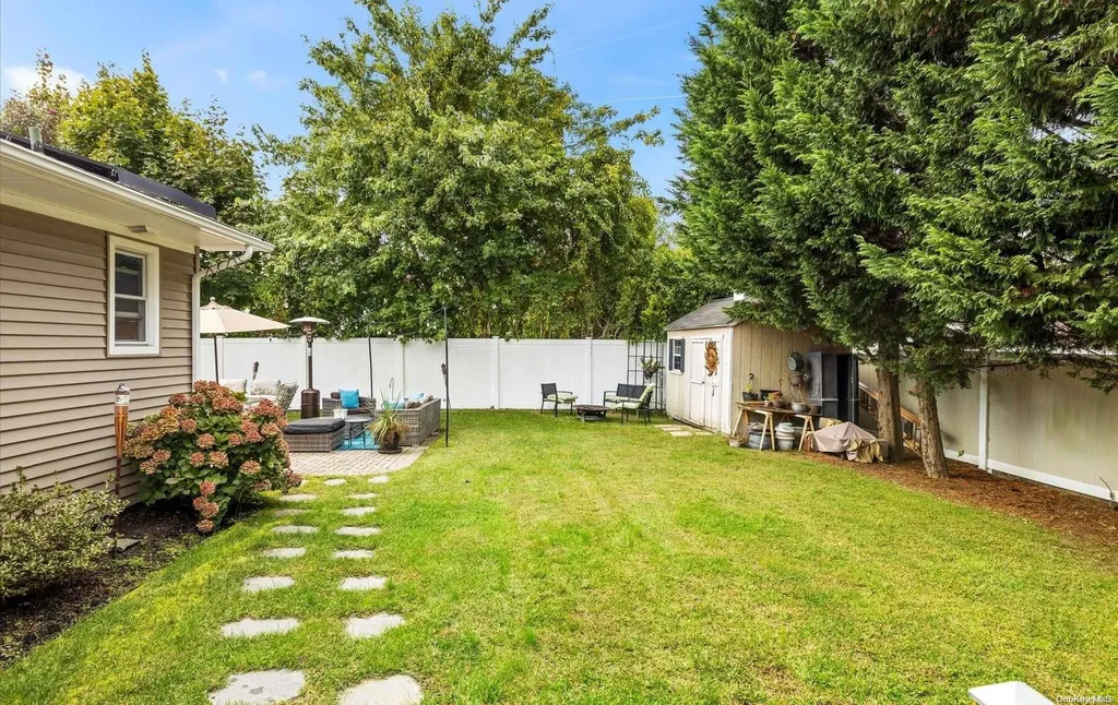 9 Richlee Street Blue Point NY 11715