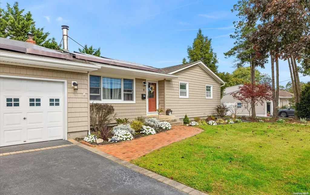 9 Richlee Street Blue Point NY 11715
