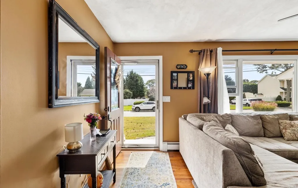 9 Richlee Street Blue Point NY 11715