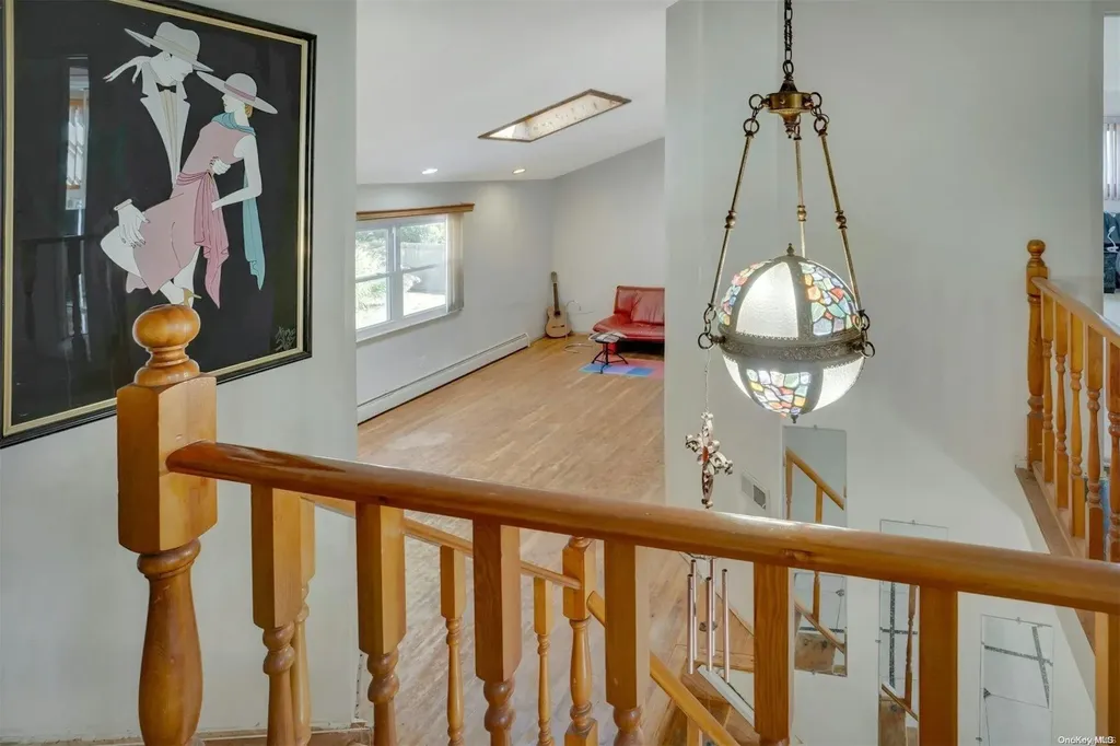 1 Gallatin Drive Dix Hills NY 11746