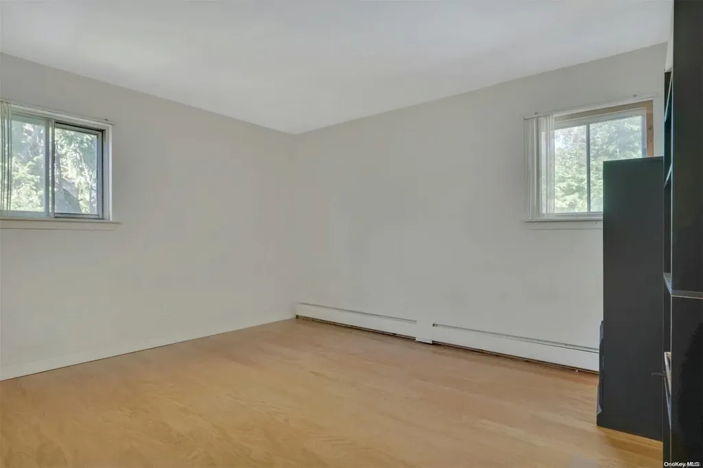 1 Gallatin Drive Dix Hills NY 11746
