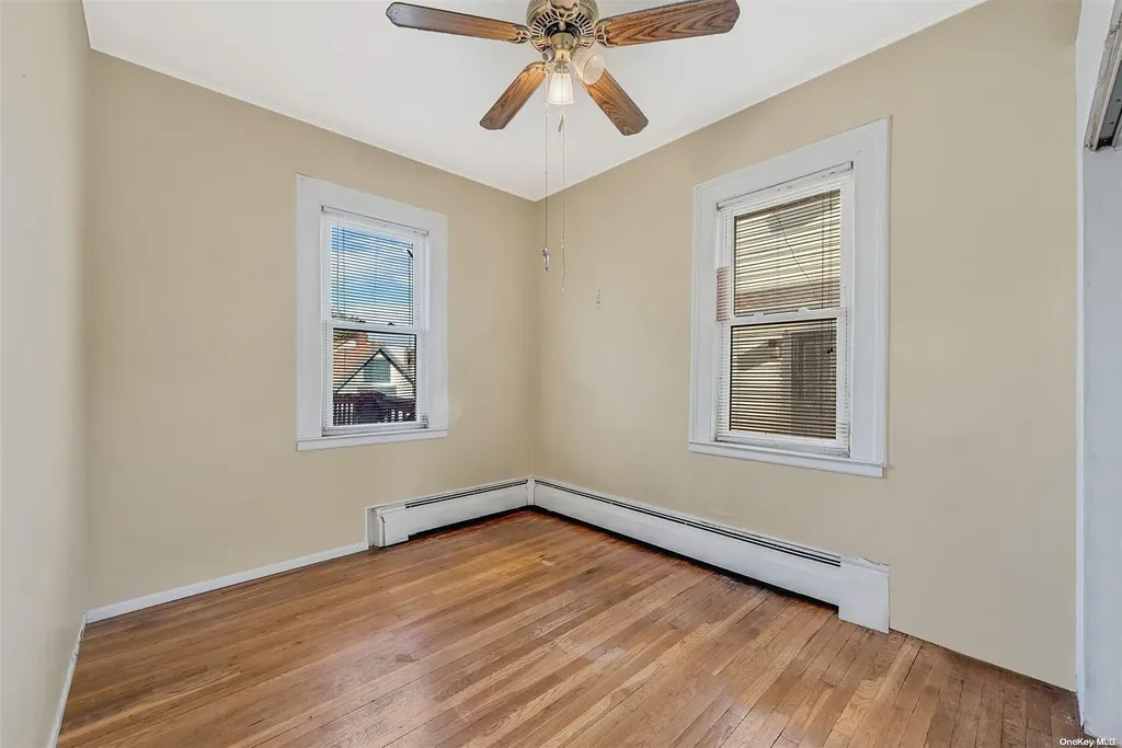 54 Carroll Avenue Valley Stream NY 11580