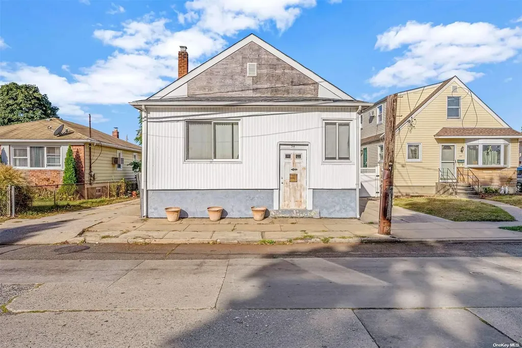54 Carroll Avenue Valley Stream NY 11580