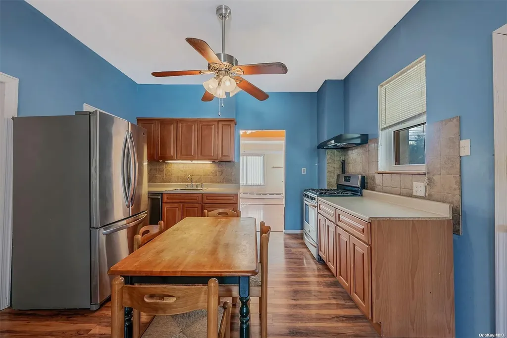 54 Carroll Avenue Valley Stream NY 11580