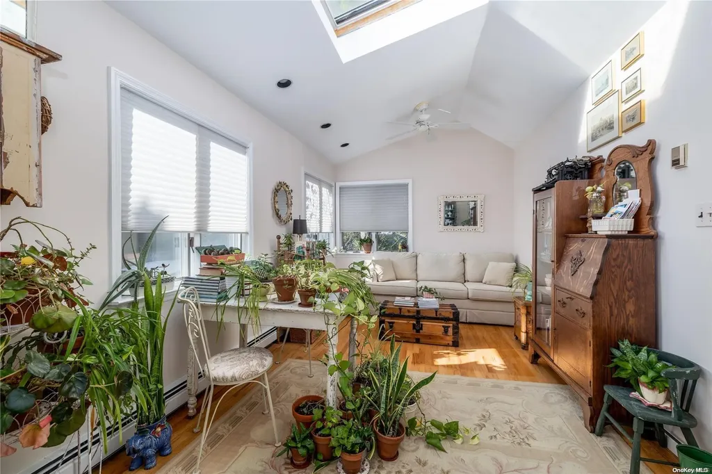 88 Fox Boulevard Merrick NY 11566