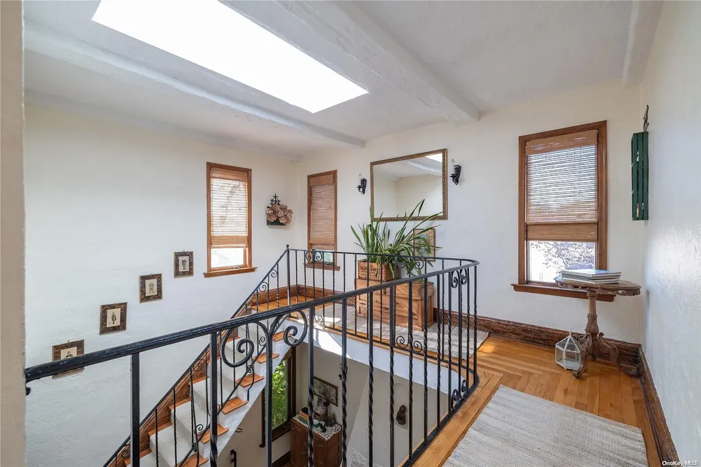 88 Fox Boulevard Merrick NY 11566