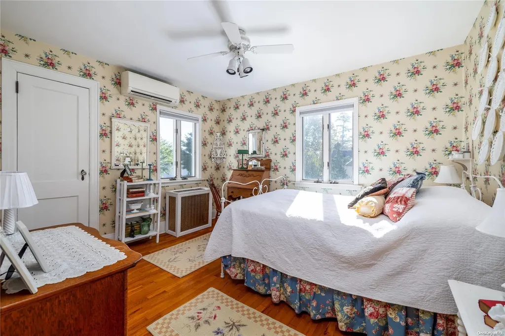 88 Fox Boulevard Merrick NY 11566