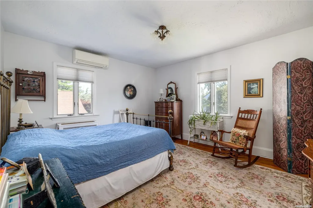 88 Fox Boulevard Merrick NY 11566