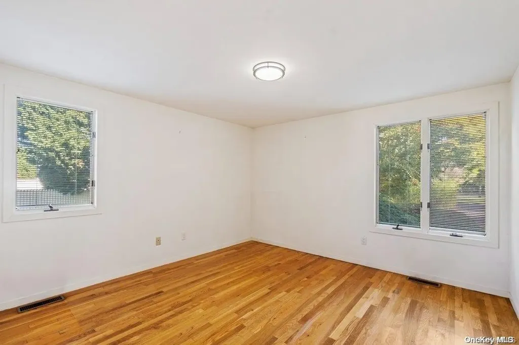 68 Maple Avenue Bay Shore NY 11706