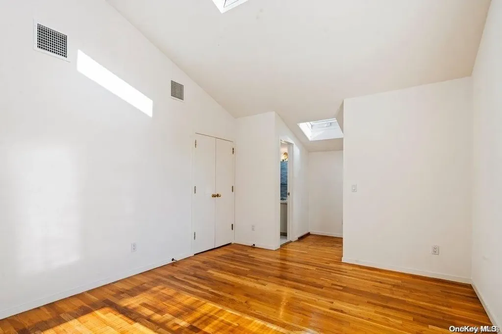 68 Maple Avenue Bay Shore NY 11706
