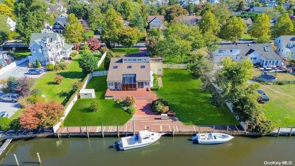 68 Maple Avenue Bay Shore NY 11706