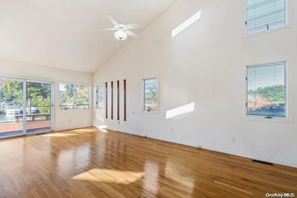 68 Maple Avenue Bay Shore NY 11706